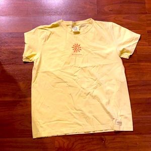 Women’s medium Life is good tee